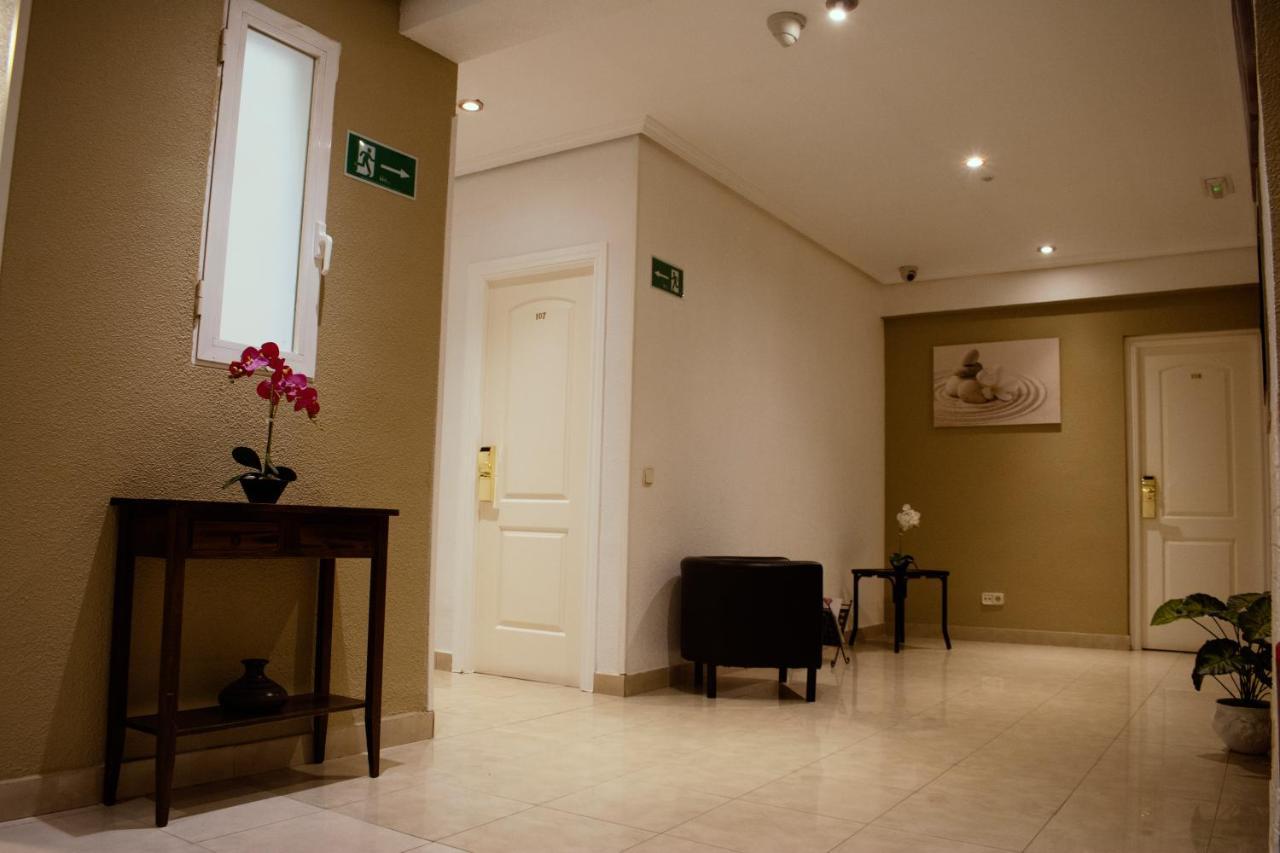 Hostal Artico Μαδρίτη Εξωτερικό φωτογραφία