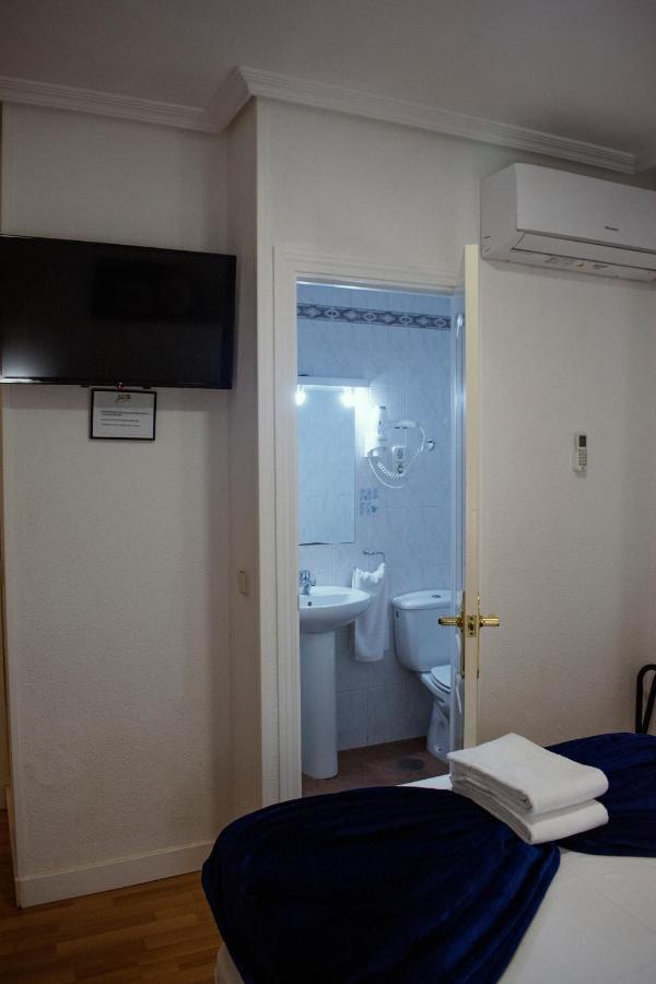 Hostal Artico Μαδρίτη Εξωτερικό φωτογραφία