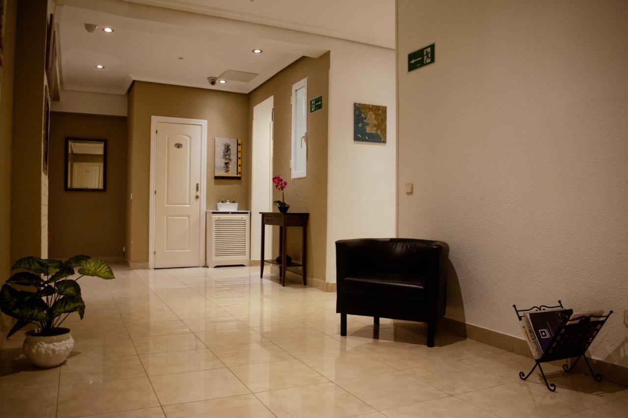 Hostal Artico Μαδρίτη Εξωτερικό φωτογραφία