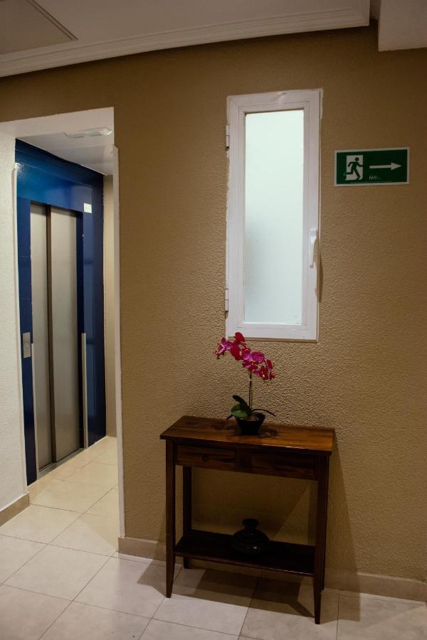 Hostal Artico Μαδρίτη Εξωτερικό φωτογραφία