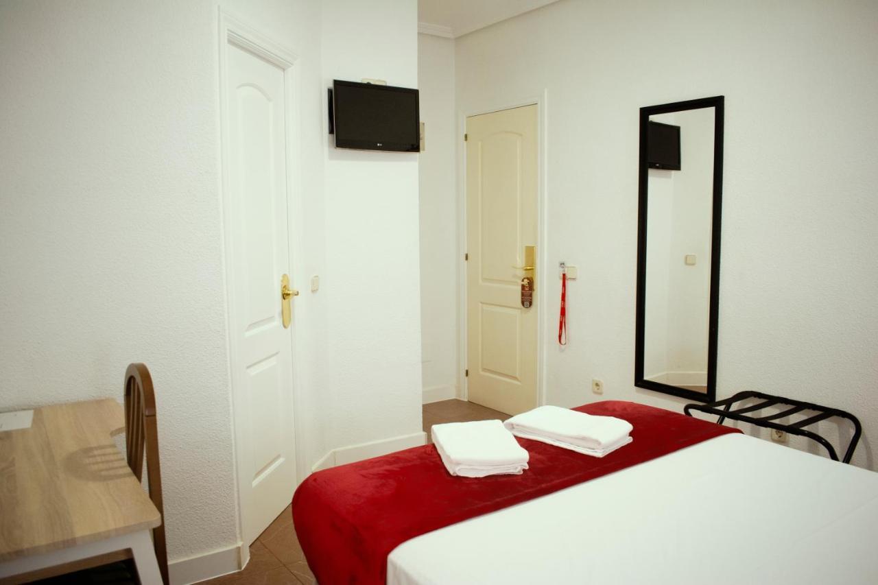 Hostal Artico Μαδρίτη Εξωτερικό φωτογραφία