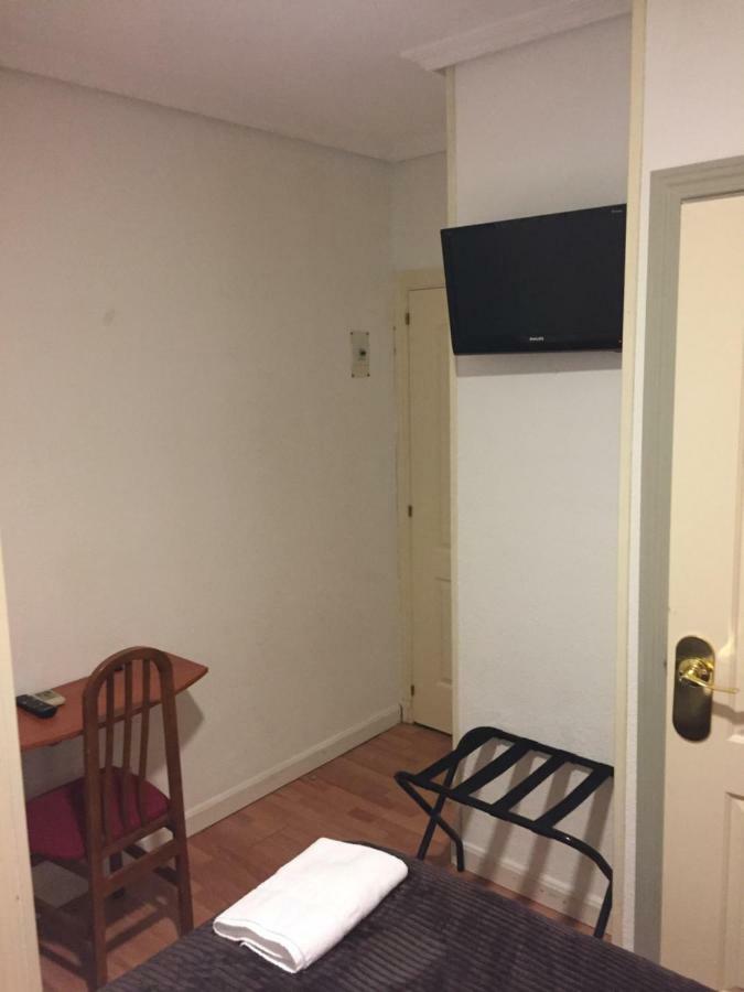Hostal Artico Μαδρίτη Εξωτερικό φωτογραφία